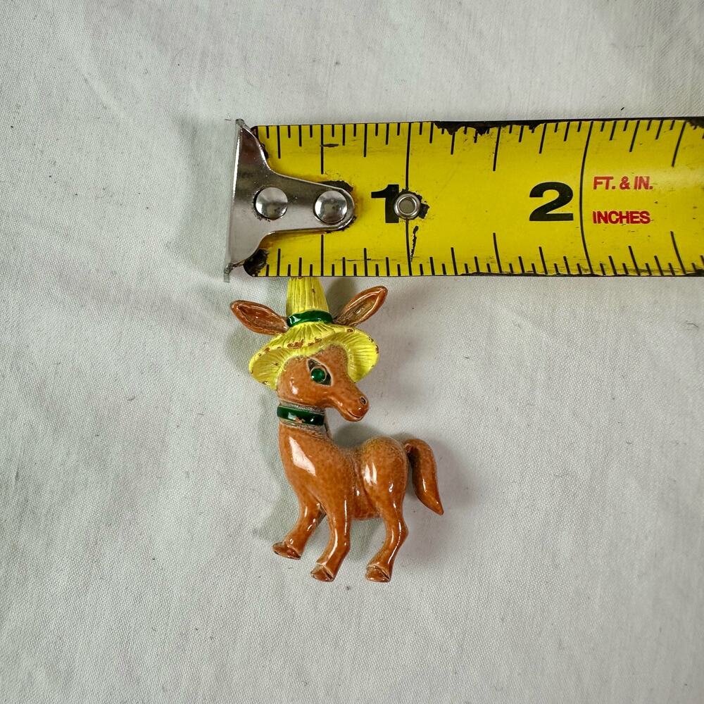 3/$20 Gerry's Donkey Brooch Pin Enamel Metal Vintage Signed 1-3/4” Straw Hat - Picture 7 of 7